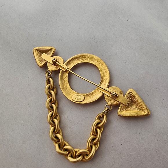 Large Marcy Feld Gold Plated Bar Heart Brooch Arrow Chain Military Statement - Picture 5 of 8